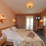 Hotel Etoile De Neige 2*