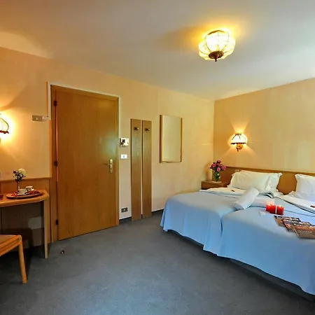 Etoile De Neige Hotel 2*