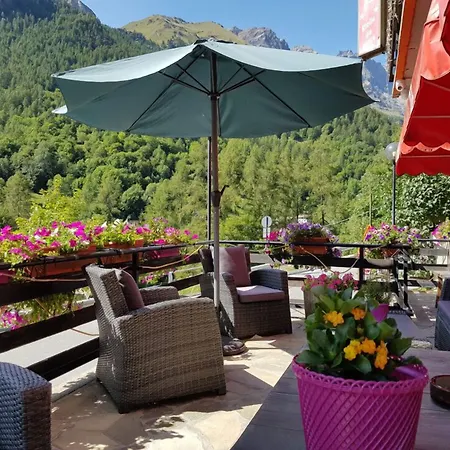 Etoile De Neige Hotel