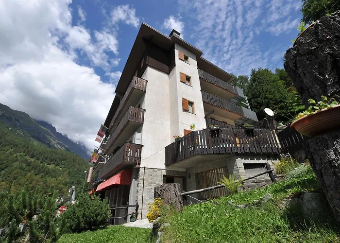 Etoile De Neige Hotel 2*